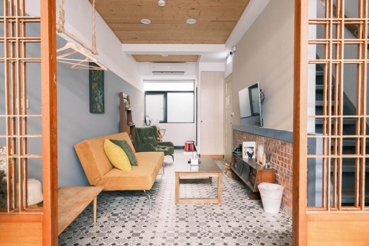 South Gate Home Stay Tainan Buitenkant foto